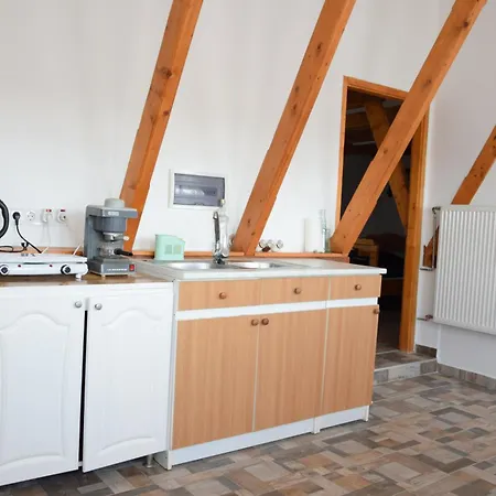 Anna Apartman Apartment Maroslele Exterior photo