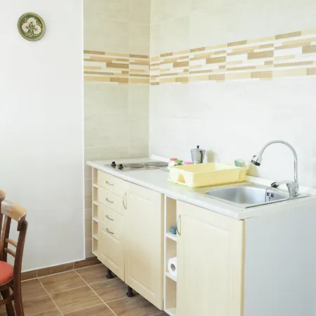 Anna Apartman Apartment Maroslele Exterior photo