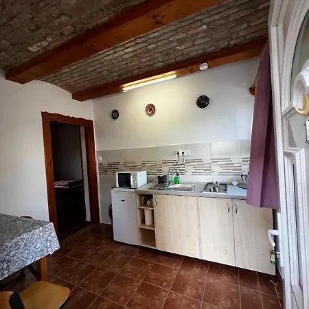 Anna Apartman Apartment Maroslele Exterior photo