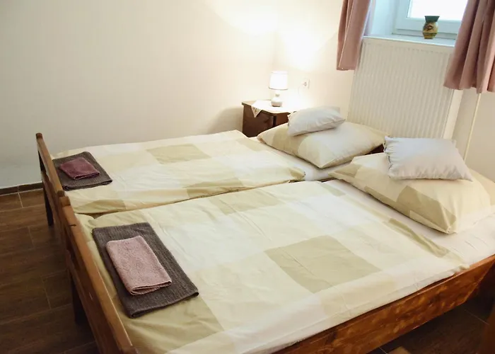Anna Apartman