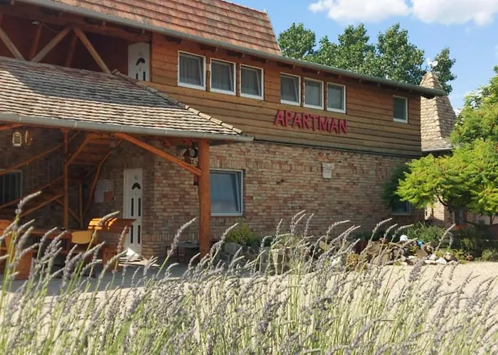 Anna Apartman