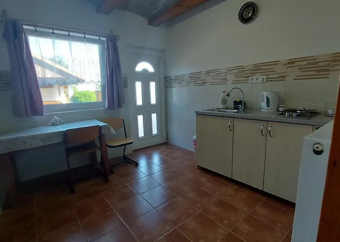 Anna Apartman